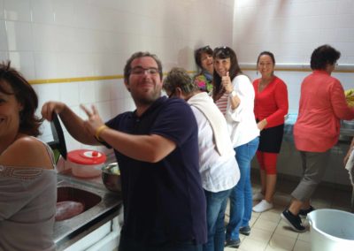 Vaisselle aux vacances familiales